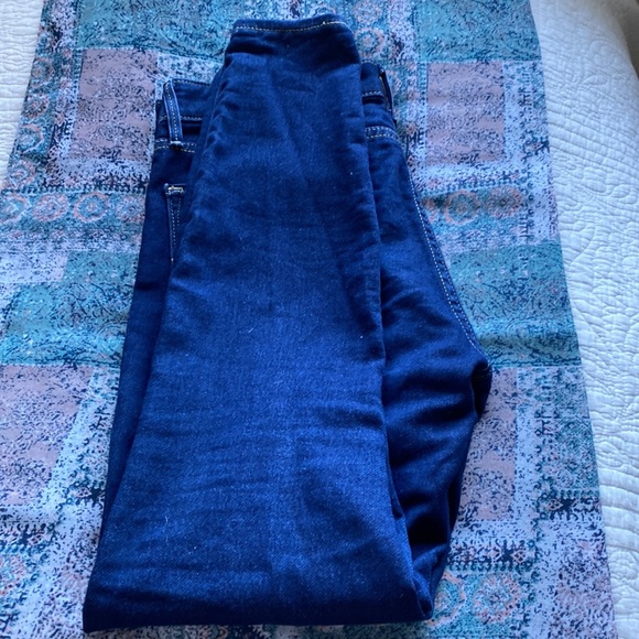 Jeans - Picture 3 of 4